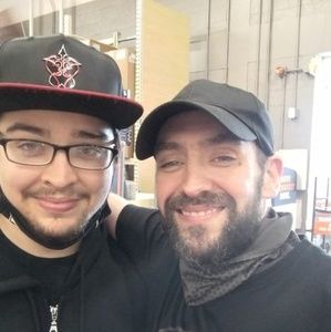 Meet your Posher, Corey